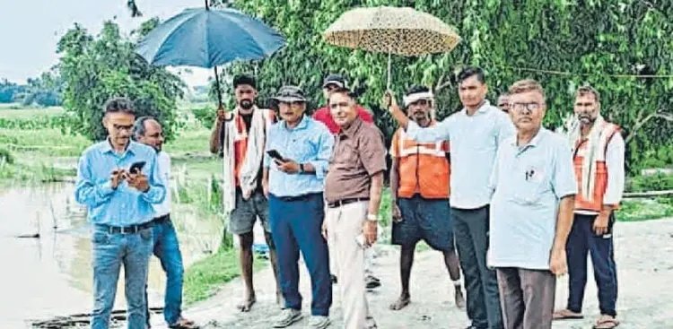 Koshi का जलस्तर बढ़ने से प्रशासन हाई अलर्ट पर: मुख्य अभियंता ने किया पूर्वी तटबंध का औचक निरीक्षण