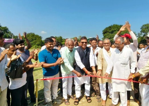 Supaul: थुमहा में प्रखंड स्तरीय क्रिकेट टूर्नामेंट का आगाज: राघोपुर ने किशनपुर को 7 विकेट से रौंदा